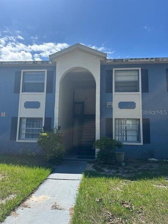 2553 N Alafaya Trail in Orlando, FL - Building Photo