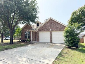 12109 Macaroon Ln in Fort Worth, TX - Building Photo - Building Photo
