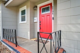 2704 Canton Ave in Lubbock, TX - Building Photo - Building Photo