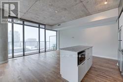 95 Bathurst St in Toronto, ON - Building Photo - Building Photo