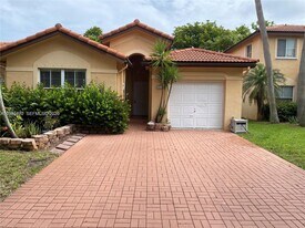 14117 N Forest Oak Cir in Davie, FL - Building Photo