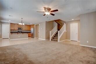 3096 Bicentennial Pkwy in Henderson, NV - Building Photo - Building Photo