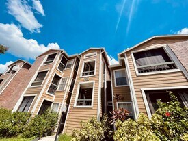 4225 Thornbriar Ln in Orlando, FL - Building Photo