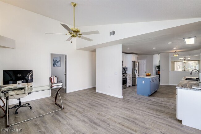 2250 Rio De Janeiro Ave in Punta Gorda, FL - Building Photo - Building Photo