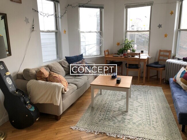 10 Parker Hill Ave, Unit 2 in Boston, MA - Building Photo - Building Photo