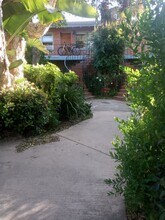 2023 Cloverfield Blvd, Unit F in Santa Monica, CA - Foto de edificio - Building Photo