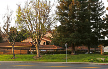 Coronado Villas in Santa Clara, CA - Building Photo - Building Photo