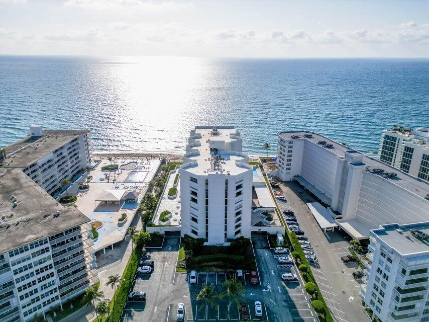 3560 S Ocean Blvd in South Palm Beach, FL - Building Photo