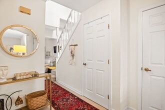 103 N Bennett St in Geneva, IL - Building Photo - Building Photo