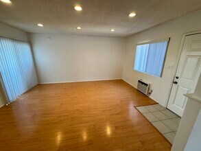 1152 Ruberta Ave, Unit 6 in Glendale, CA - Foto de edificio - Building Photo