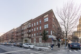 Franklin Court in Brooklyn, NY - Building Photo