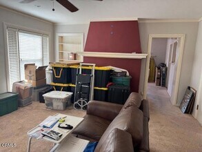 930 McKevett Rd in Santa Paula, CA - Building Photo - Building Photo