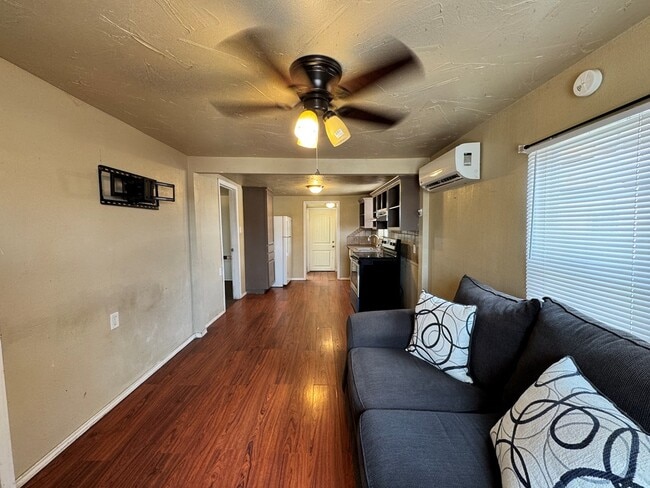 property at 422 S Lincoln Ave