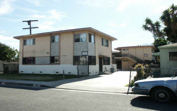 3396 Virginia St in Lynwood, CA - Building Photo