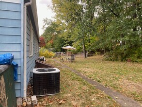 18 Reihl St, Unit 20Reihl in Elmwood Park, NJ - Building Photo - Building Photo