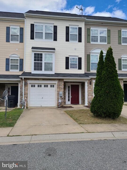 22789 Bayside Way in California, MD - Building Photo