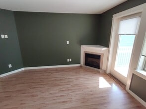 301 Browne Rd in Vernon, BC - Building Photo - Building Photo