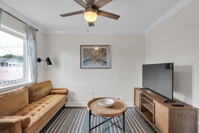 2200 Oretha Castle Haley Blvd in New Orleans, LA - Building Photo - Building Photo