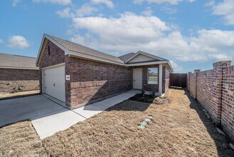 14004 Birch Farm Dr in Pilot Point, TX - Building Photo - Building Photo