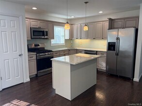 4163 Austin Blvd in Island Park, NY - Building Photo - Building Photo