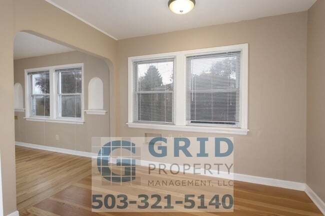 property at 9628 SE Holgate Blvd
