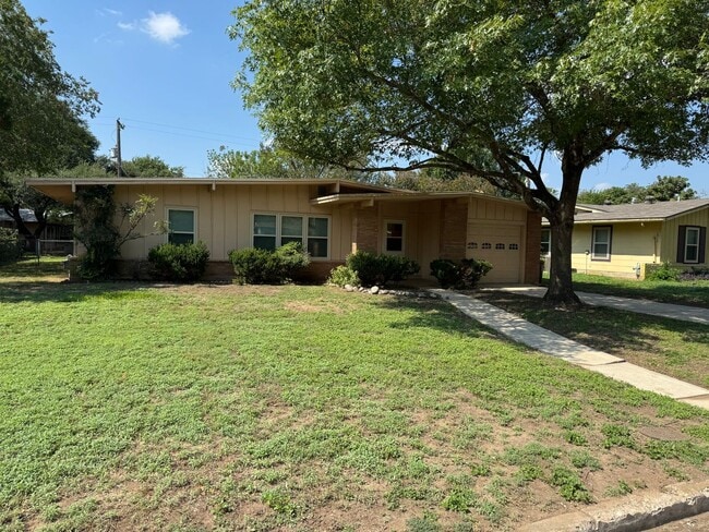 214 Haverford Dr in San Antonio, TX - Building Photo - Building Photo