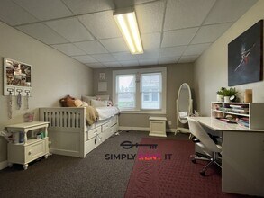 508 Hayward Ave in Ames, IA - Building Photo - Building Photo