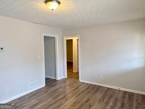 88 Church St in Mcdonough, GA - Building Photo - Building Photo