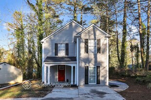 755 Mountain View Dr in Stone Mountain, GA - Building Photo