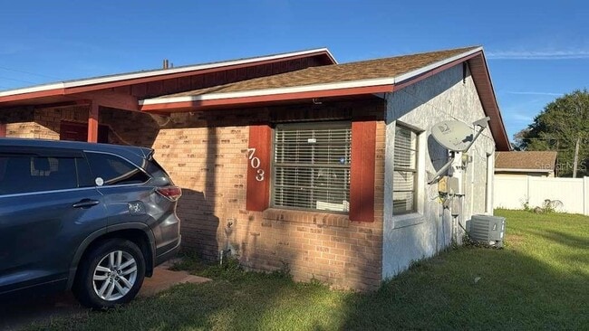 property at 703 Platypus Ct