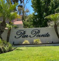 19215 Shoreline Ln, Unit #1 in Huntington Beach, CA - Building Photo