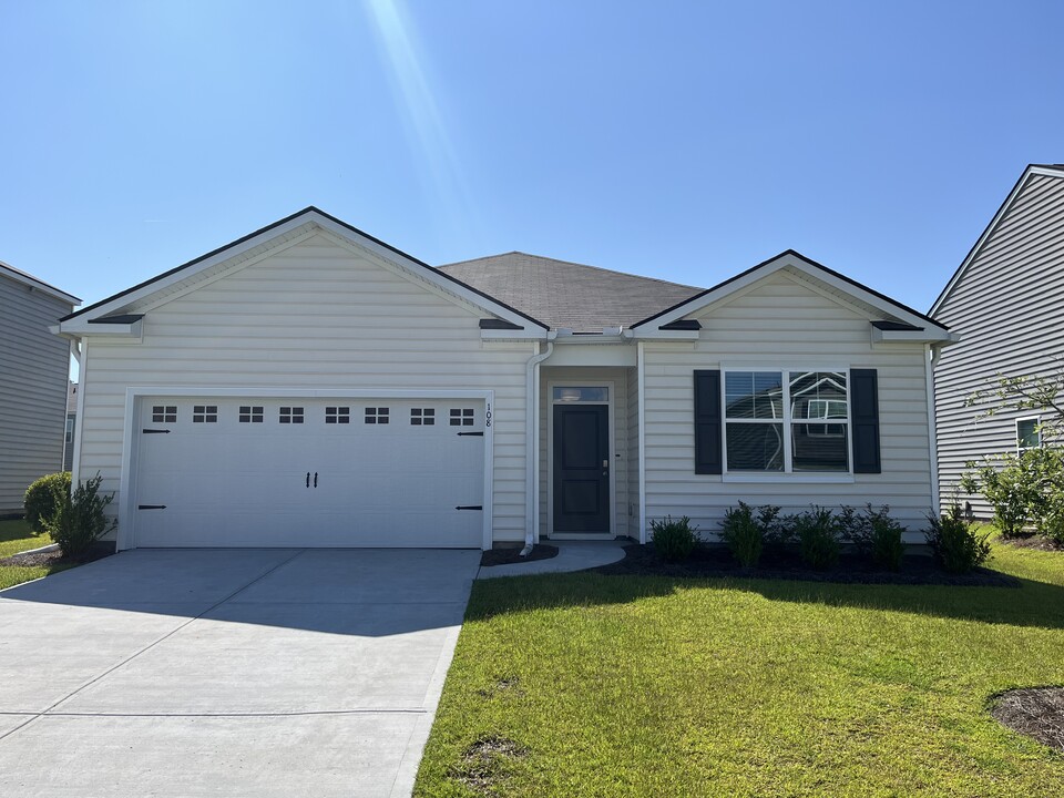 108 Buttermere Wy in Pooler, GA - Building Photo