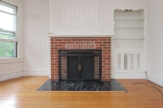 61 Washington Rd in Springfield, MA - Building Photo - Building Photo