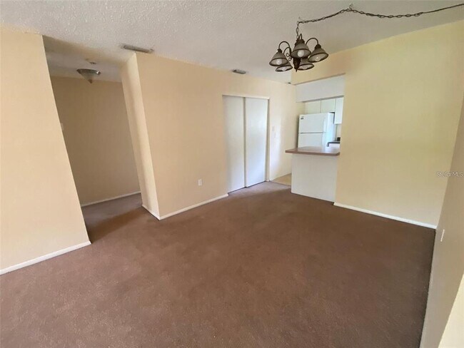 2621 Pine Lake Terrace in Sarasota, FL - Building Photo - Building Photo