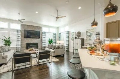 27040 E University Dr in Aubrey, TX - Building Photo - Building Photo