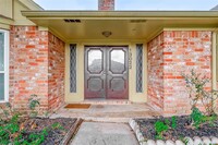 13022 Naples Ln in Stafford, TX - Foto de edificio - Building Photo