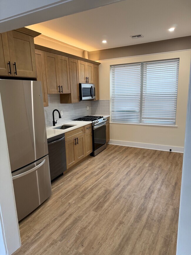 78 Jefferson St, Unit 2 in Newark, NJ - Building Photo - Building Photo