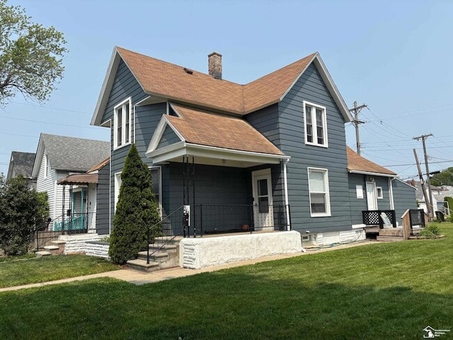 240 Ford Ave in Wyandotte, MI - Building Photo - Building Photo