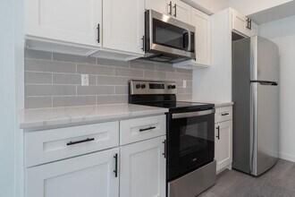 6604 Lansdowne Ave in Philadelphia, PA - Building Photo - Building Photo