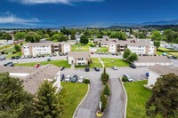 Adams Square in Spokane, WA - Foto de edificio - Building Photo