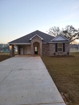 48464 Fox Hollow Blvd in Hammond, LA - Building Photo