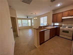 5445 Progresso St in Las Vegas, NV - Building Photo - Building Photo