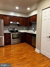 6964 Hanover Pkwy, Unit 101 in Greenbelt, MD - Building Photo - Building Photo