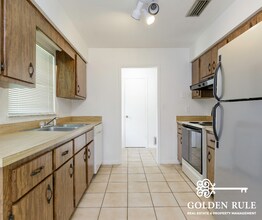 2440 NW 54 Ave in Gainesville, FL - Building Photo - Building Photo