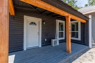 1003 Piedmont Ave in San Antonio, TX - Building Photo - Building Photo