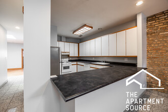 3205 N Leavitt St in Chicago, IL - Building Photo - Building Photo