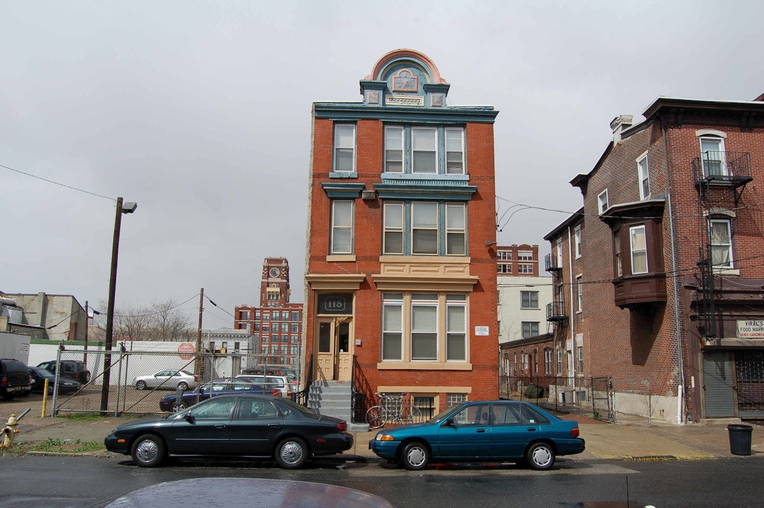 115 N 3rd St in Camden, NJ - Building Photo