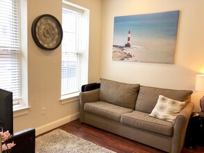 17 Cumberland St, Unit 4 in Boston, MA - Building Photo - Building Photo