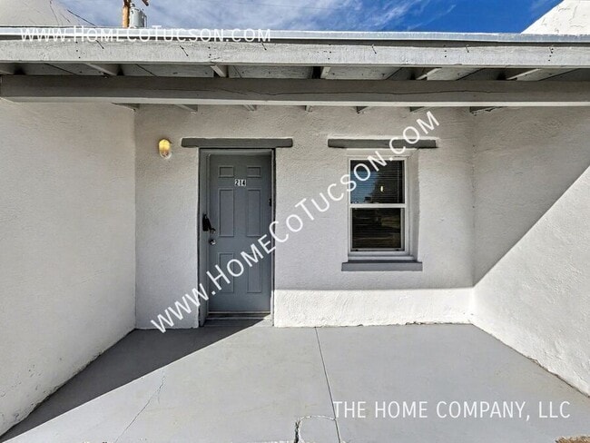 214 W District St in Tucson, AZ - Foto de edificio - Building Photo