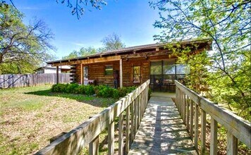 1126 Kingston Dr in Lewisville, TX - Building Photo - Building Photo